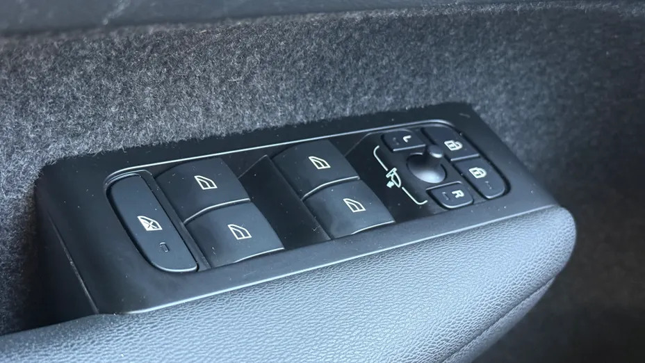 VOLVO XC40 XC40 T3 Momentum Pro aut