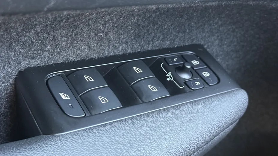 VOLVO XC40 XC40 T3 Momentum Pro aut