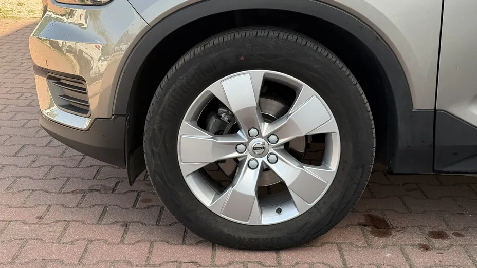 VOLVO XC40 XC40 T3 Momentum Pro aut