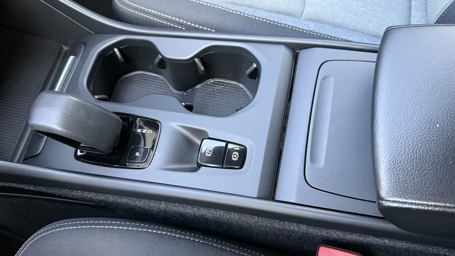 VOLVO XC40 XC40 T3 Momentum Pro aut