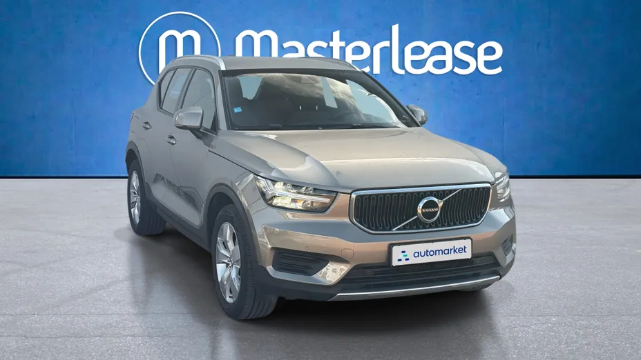 VOLVO XC40 XC40 T3 Momentum Pro aut