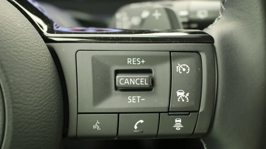 NISSAN Qashqai Qashqai 1.3 DIG-T mHEV N-Connecta Xtronic