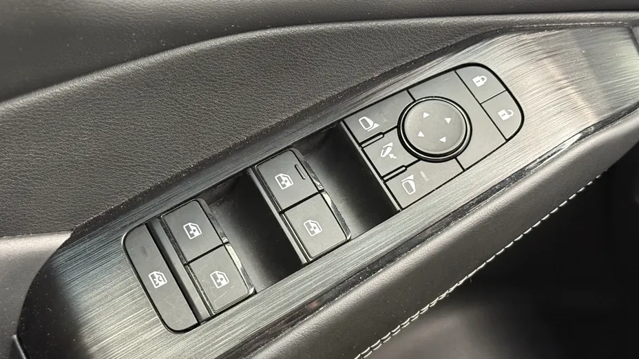 NISSAN Qashqai Qashqai 1.3 DIG-T mHEV N-Connecta Xtronic