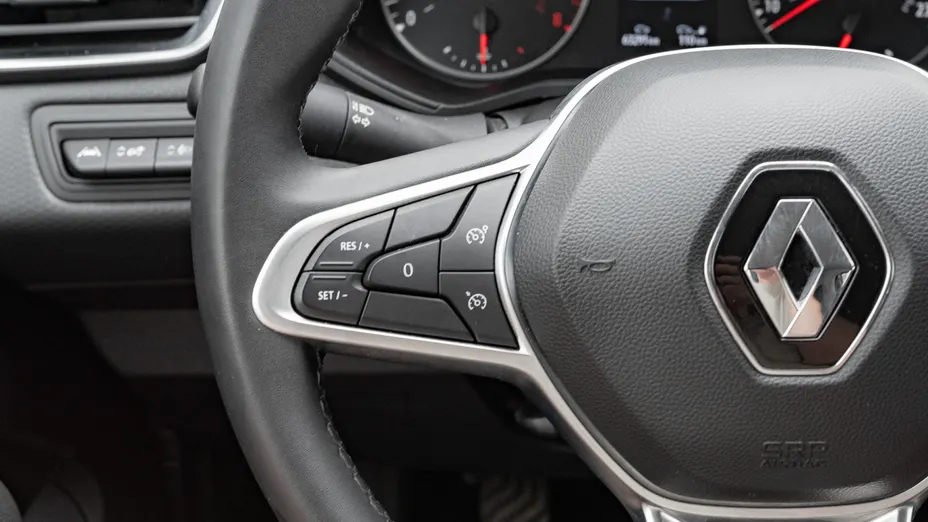 RENAULT Clio Clio 1.0 TCe Equilibre