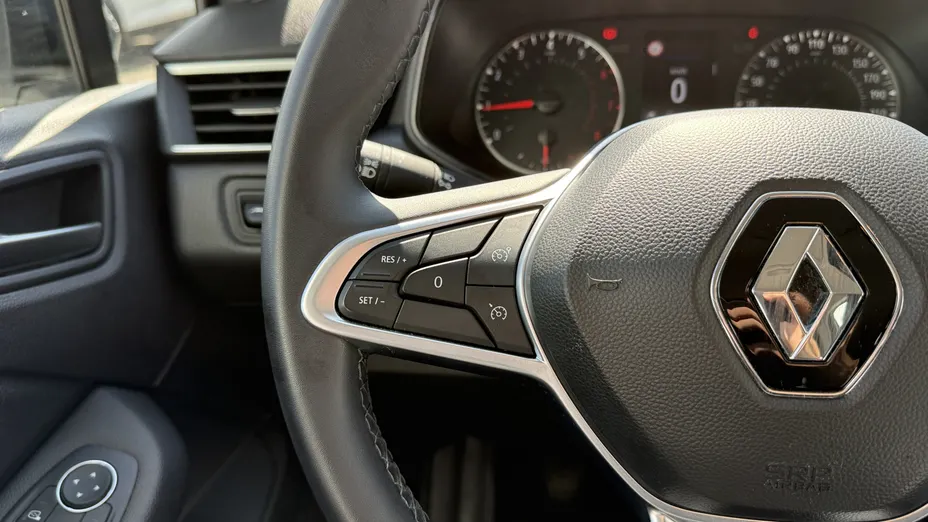 RENAULT Clio Clio 1.0 TCe Equilibre