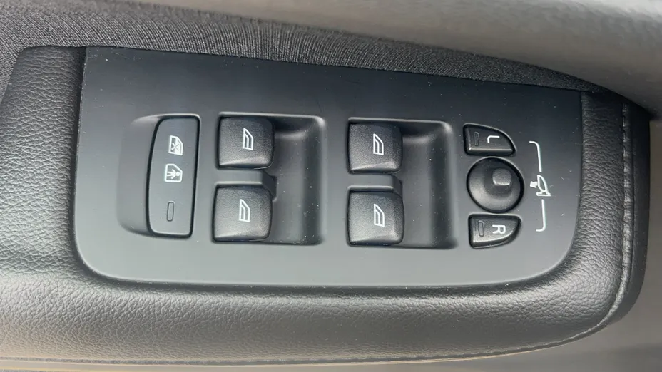 VOLVO V60 V60 D4 Momentum Pro aut