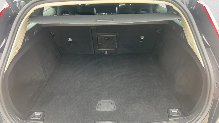 VOLVO V60 V60 D4 Momentum Pro aut
