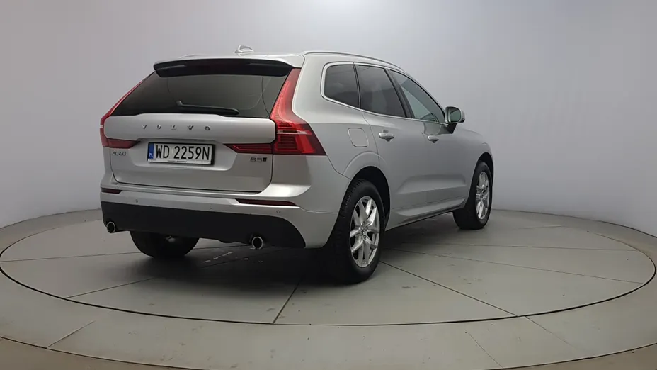 VOLVO XC60 XC60 B5 D AWD Momentum Pro aut
