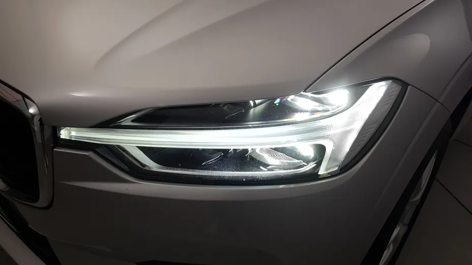 VOLVO XC60 XC60 B5 D AWD Momentum Pro aut