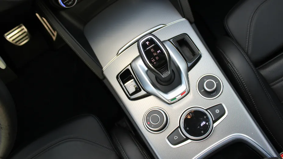 ALFA ROMEO Stelvio Stelvio 2.0 Turbo Veloce Q4 aut