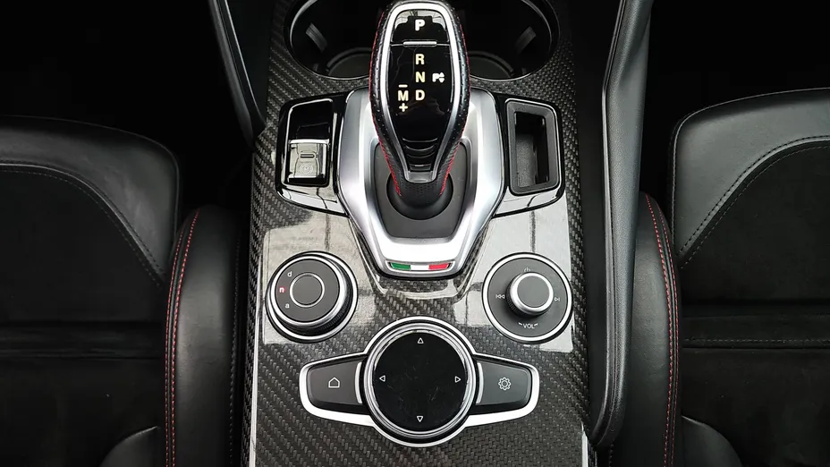 ALFA ROMEO Giulia Giulia 2.0 Turbo Veloce TI Q4 aut