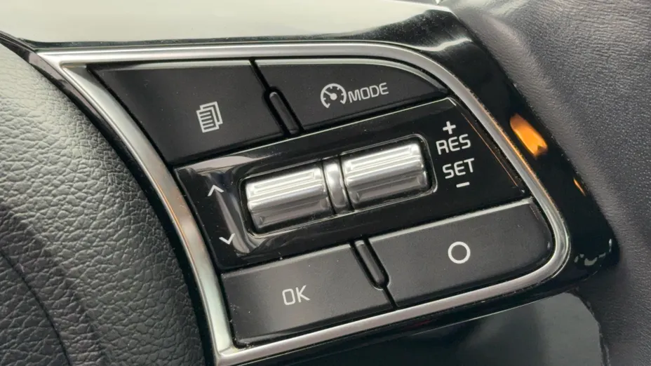 KIA Cee'd Ceed 1.6 GDI PHEV L DCT