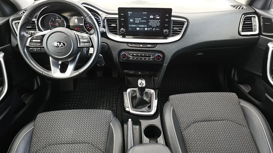KIA Cee'd Ceed 1.6 CRDi SCR L
