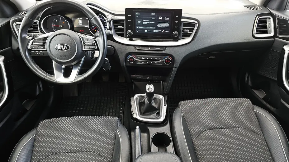 KIA Cee'd Ceed 1.6 CRDi SCR L