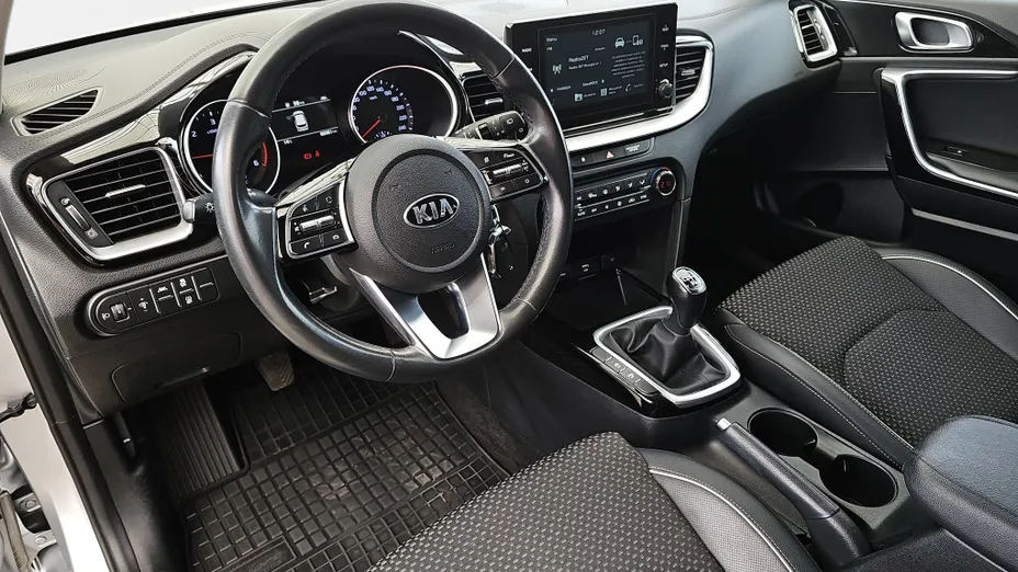 KIA Cee'd Ceed 1.6 CRDi SCR L