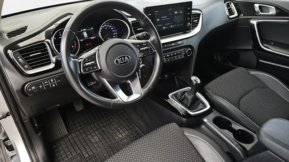 KIA Cee'd Ceed 1.6 CRDi SCR L