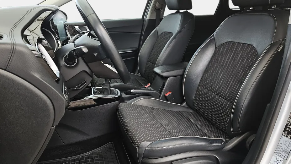 KIA Cee'd Ceed 1.6 CRDi SCR L