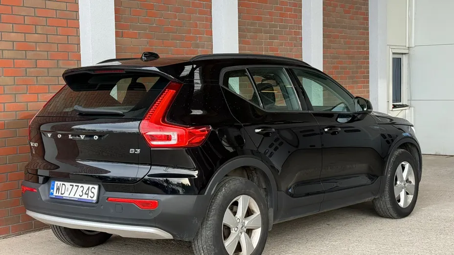 VOLVO XC40 XC40 B3 Essential aut