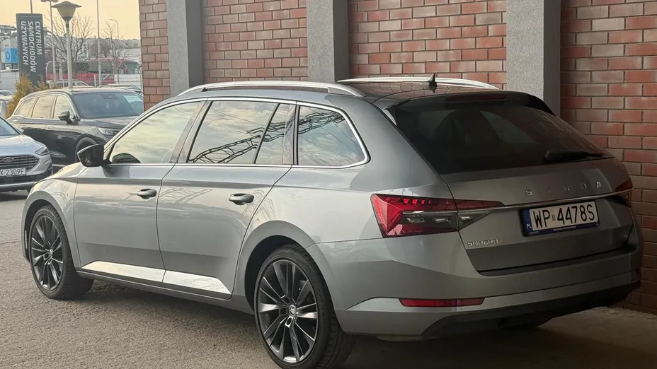 SKODA Superb Superb 2.0 TDI SCR Style DSG