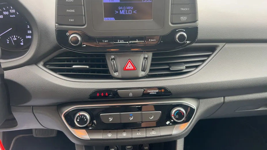HYUNDAI i30 i30 1.0 T-GDI Classic + DCT