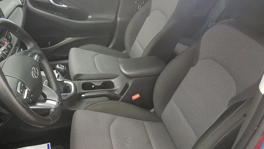 HYUNDAI i30 i30 1.5 DPI Classic +