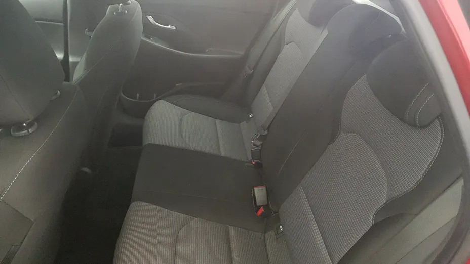 HYUNDAI i30 i30 1.5 DPI Classic +