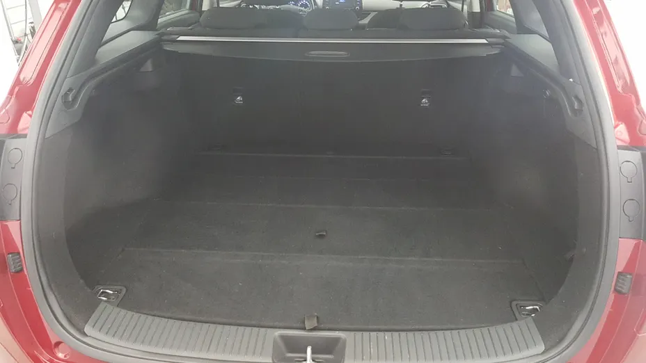 HYUNDAI i30 i30 1.5 DPI Classic +