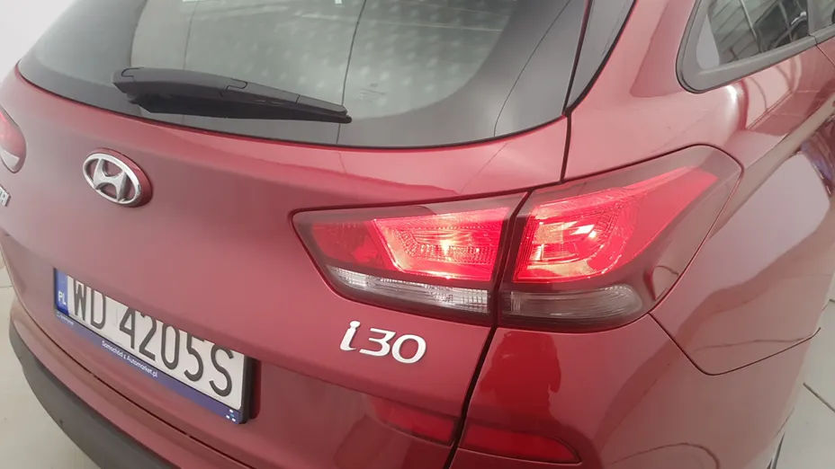 HYUNDAI i30 i30 1.5 DPI Classic +