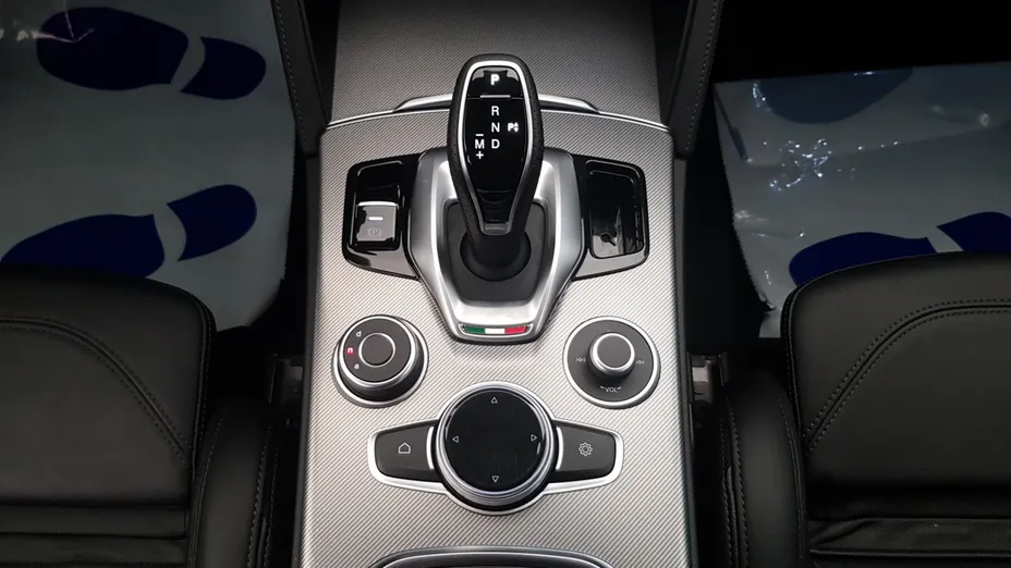 ALFA ROMEO Stelvio Stelvio 2.0 Turbo Veloce Q4 aut