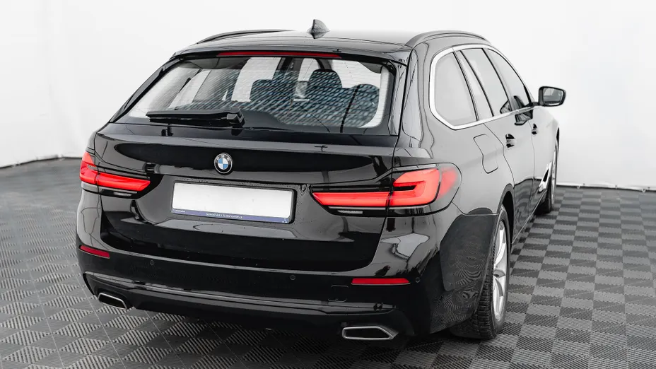 BMW Seria 5 530i xDrive mHEV aut