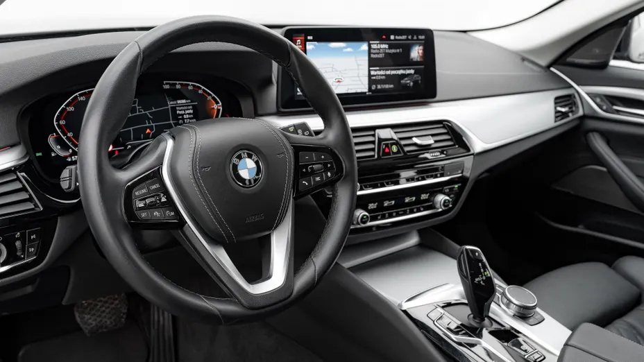 BMW Seria 5 530i xDrive mHEV aut