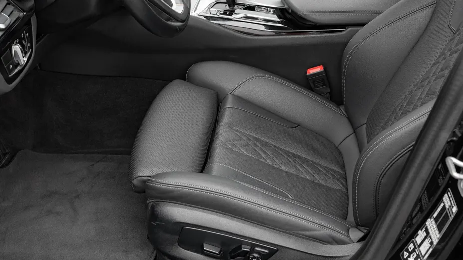 BMW Seria 5 530i xDrive mHEV aut