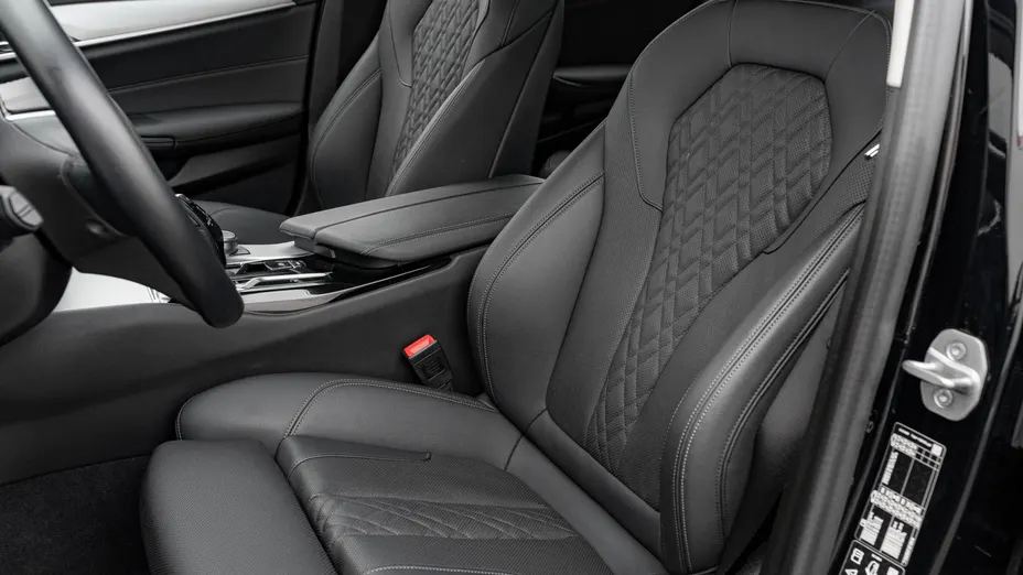 BMW Seria 5 530i xDrive mHEV aut