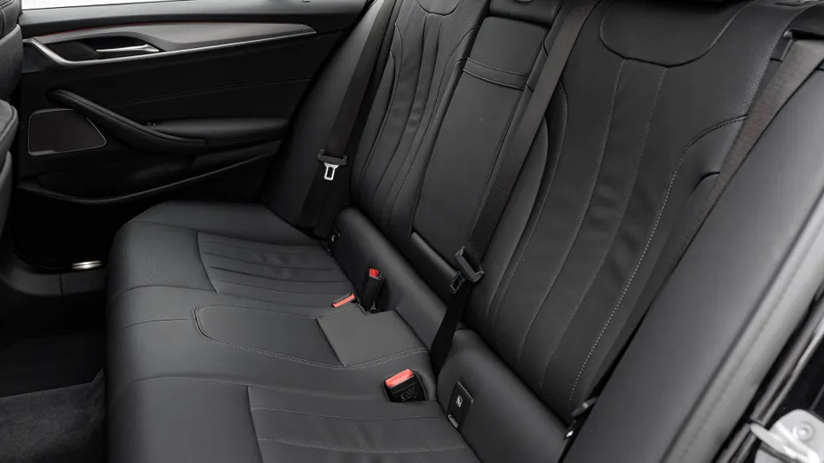 BMW Seria 5 530i xDrive mHEV aut
