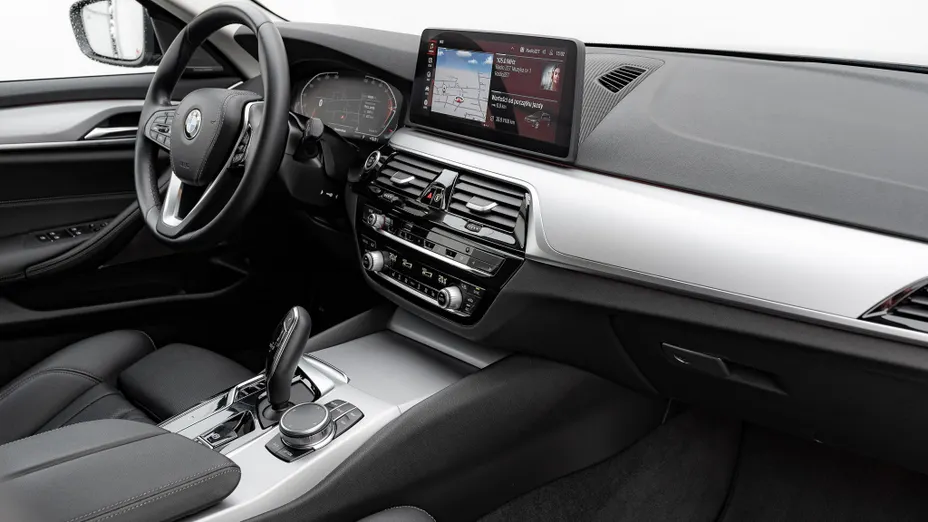 BMW Seria 5 530i xDrive mHEV aut