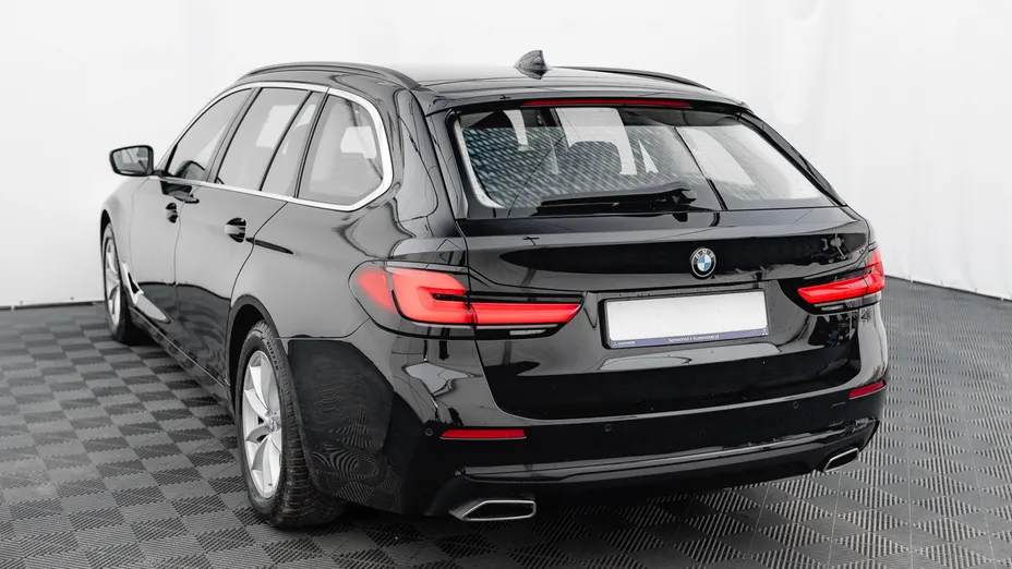 BMW Seria 5 530i xDrive mHEV aut