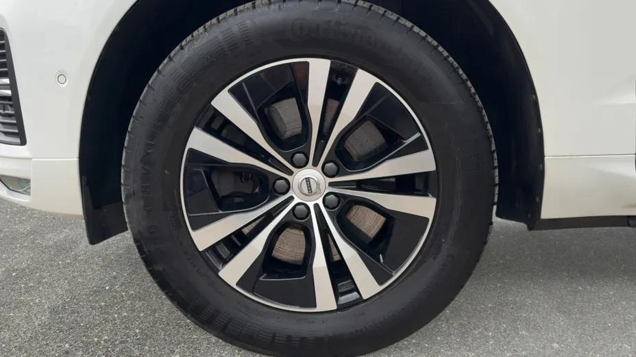 VOLVO XC60 XC60 B5 D AWD Momentum Pro aut