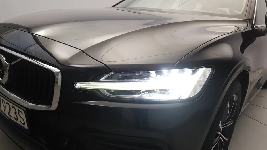 VOLVO V60 V60 B4 D Momentum Pro aut