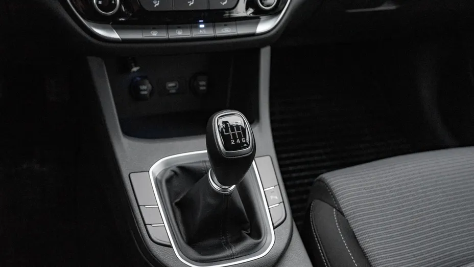 HYUNDAI i30 i30 1.5 DPI Classic +