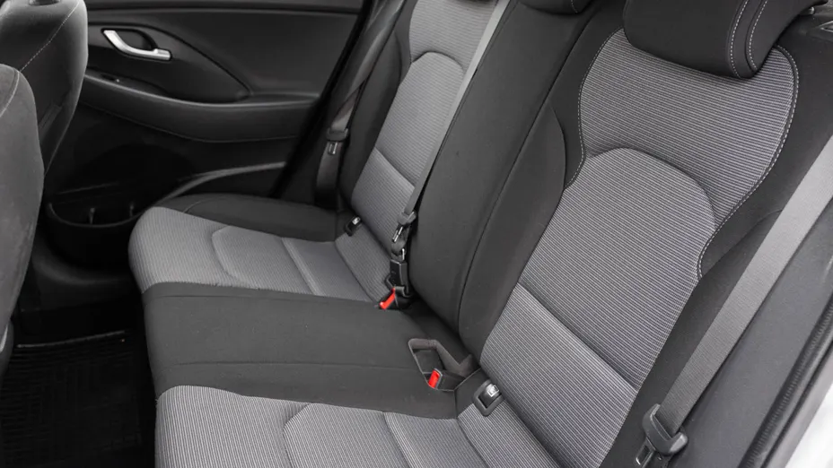 HYUNDAI i30 i30 1.5 DPI Classic +