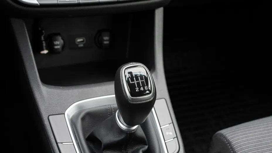 HYUNDAI i30 i30 1.5 DPI Classic +