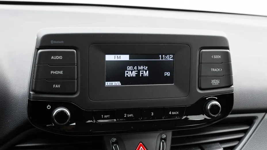 HYUNDAI i30 i30 1.5 DPI Classic +