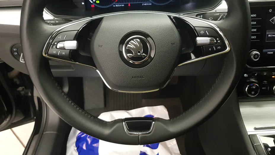 SKODA Superb Superb 2.0 TDI SCR Ambition DSG