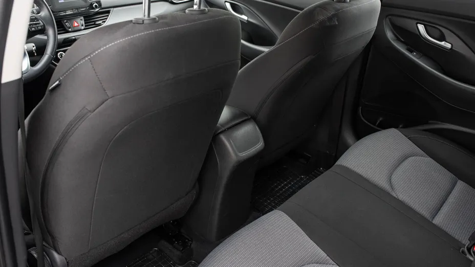 HYUNDAI i30 i30 1.5 DPI Classic +