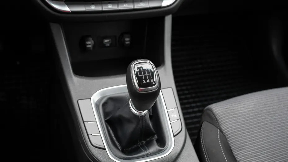 HYUNDAI i30 i30 1.5 DPI Classic +