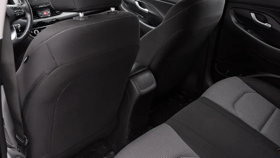 HYUNDAI i30 i30 1.5 DPI Classic +