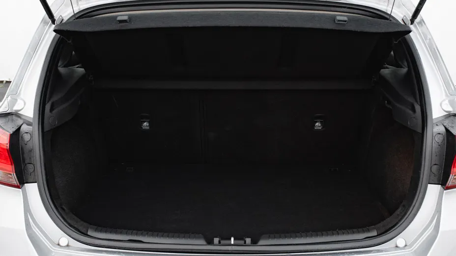 HYUNDAI i30 i30 1.5 DPI Classic +