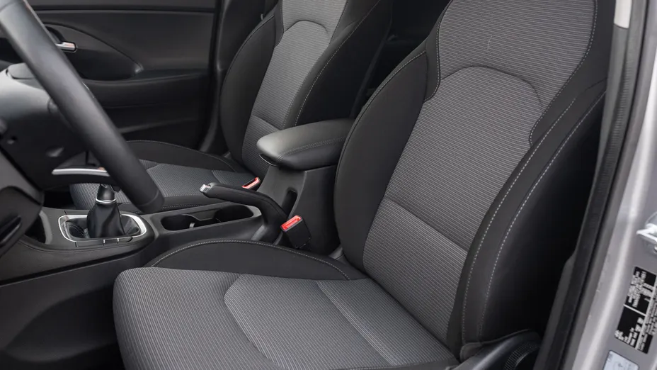 HYUNDAI i30 i30 1.5 DPI Classic +