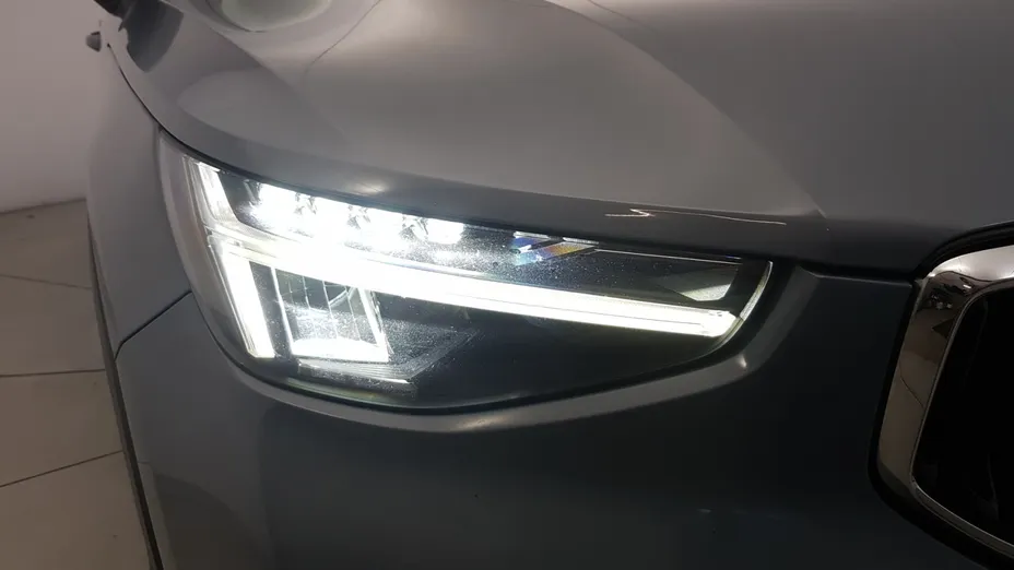 VOLVO XC40 XC40 B3 Essential aut