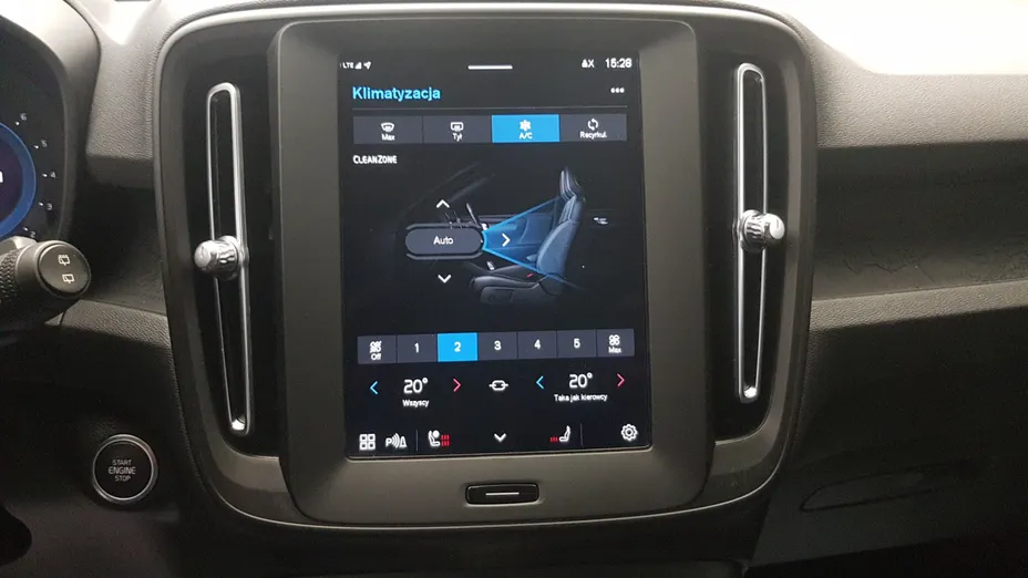 VOLVO XC40 XC40 B3 Essential aut